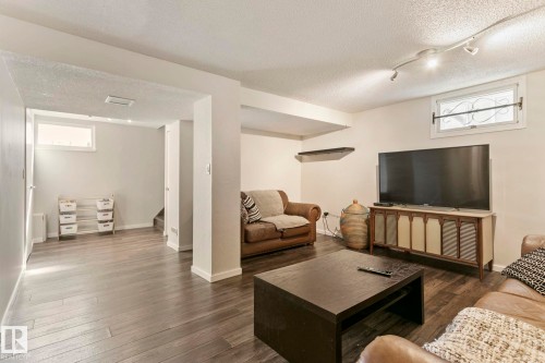 9203 76 Street, Edmonton, AB - Indoor