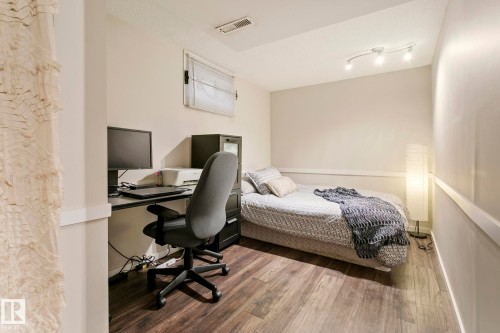 9203 76 Street, Edmonton, AB - Indoor Photo Showing Office