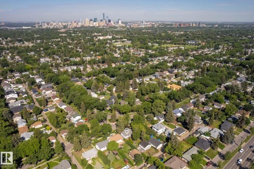 9203 76 Street, Edmonton, AB - Outdoor With View