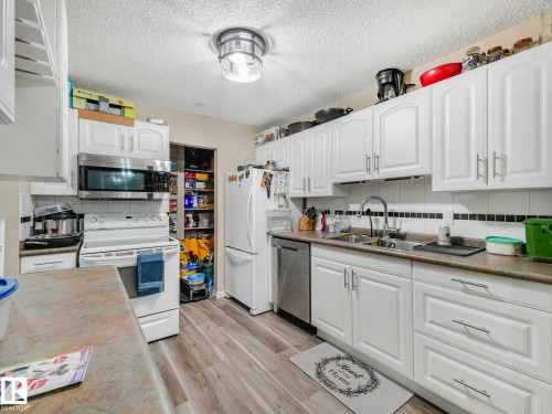 1102 Saddleback Road, Edmonton, AB - Indoor Photo Showing Kitchen With Double Sink