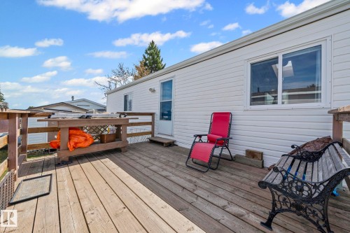 Spacious wood-finish deck with a wood railing system - 623 Evergreen Park, Edmonton, AB - Outdoor With Deck Patio Veranda With Exterior