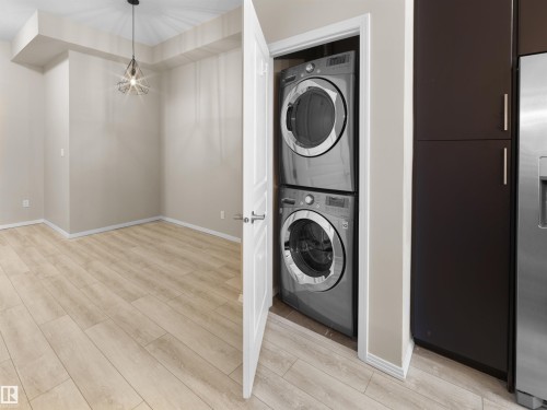 103 10531 117 Street, Edmonton, AB - Indoor Photo Showing Laundry Room