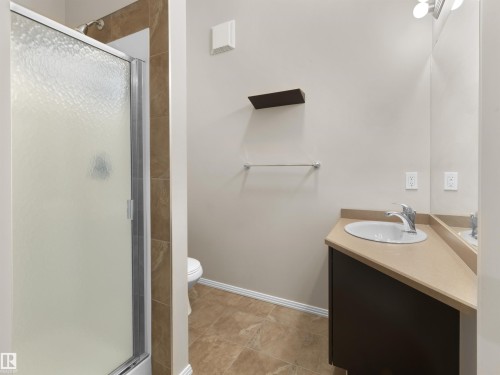 103 10531 117 Street, Edmonton, AB - Indoor Photo Showing Bathroom