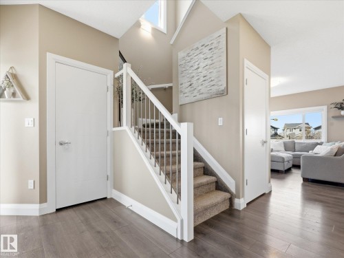 8420 Cushing Court, Edmonton, AB - Indoor Photo Showing Other Room