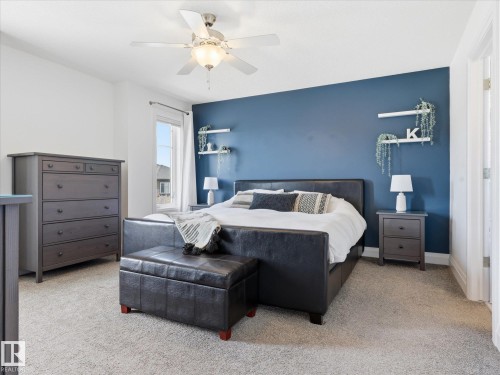 8420 Cushing Court, Edmonton, AB - Indoor Photo Showing Bedroom