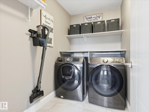 8420 Cushing Court, Edmonton, AB - Indoor Photo Showing Laundry Room