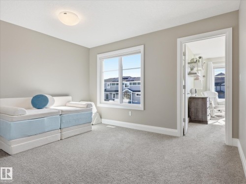 8420 Cushing Court, Edmonton, AB - Indoor Photo Showing Bedroom