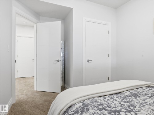 8420 Cushing Court, Edmonton, AB - Indoor Photo Showing Bedroom