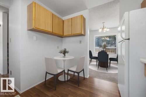 54 4403 Riverbend Road, Edmonton, AB - Indoor Photo Showing Dining Room