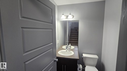 3617 Weidle Bend Bend, Edmonton, AB - Indoor Photo Showing Bathroom