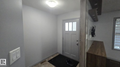 3617 Weidle Bend Bend, Edmonton, AB - Indoor Photo Showing Other Room