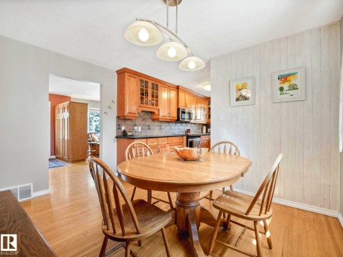 12303 131 Avenue, Edmonton, AB - Indoor Photo Showing Dining Room