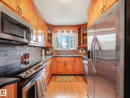 12303 131 Avenue, Edmonton, AB - Indoor Photo Showing Kitchen
