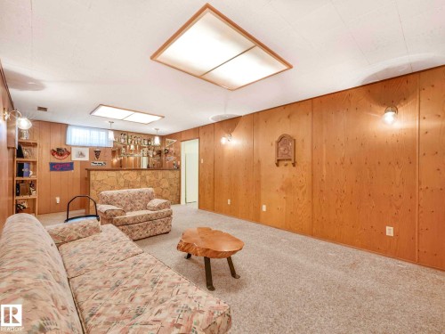12303 131 Avenue, Edmonton, AB - Indoor Photo Showing Other Room