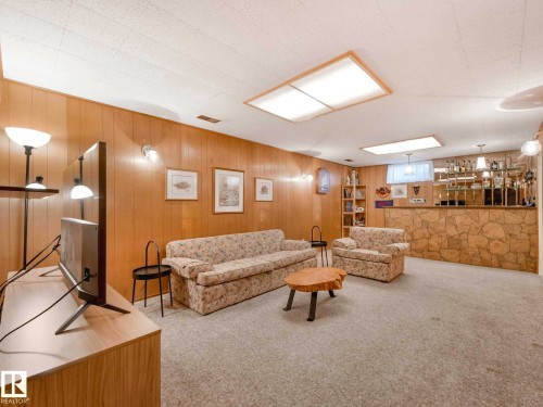 12303 131 Avenue, Edmonton, AB - Indoor