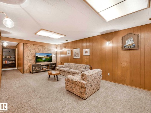 12303 131 Avenue, Edmonton, AB - Indoor