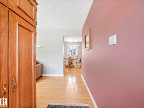 12303 131 Avenue, Edmonton, AB - Indoor Photo Showing Other Room