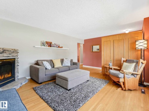 12303 131 Avenue, Edmonton, AB - Indoor Photo Showing Living Room With Fireplace