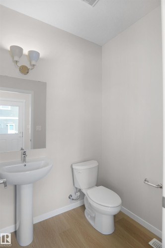 7002 50A Avenue, Beaumont, AB - Indoor Photo Showing Bathroom