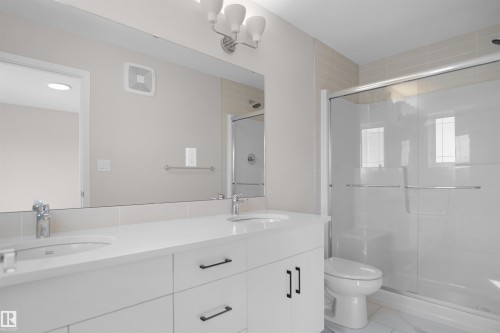 7002 50A Avenue, Beaumont, AB - Indoor Photo Showing Bathroom