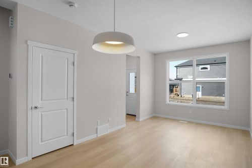 7002 50A Avenue, Beaumont, AB - Indoor Photo Showing Other Room
