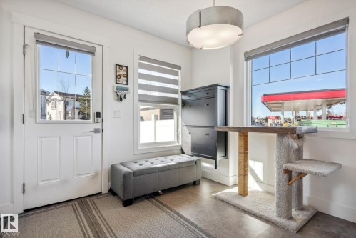 76 330 Bulyea Road, Edmonton, AB - Indoor