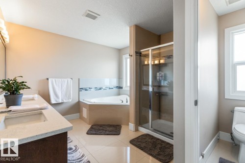 357 Simpkins Wynd, Leduc, AB - Indoor Photo Showing Bathroom