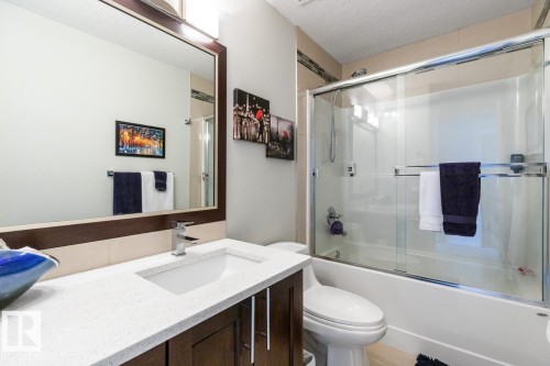 357 Simpkins Wynd, Leduc, AB - Indoor Photo Showing Bathroom