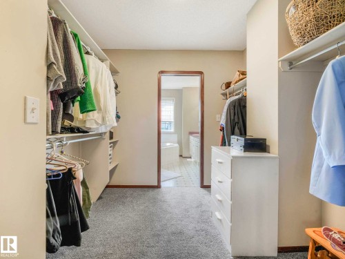 18508 50 Avenue, Edmonton, AB - Indoor With Storage