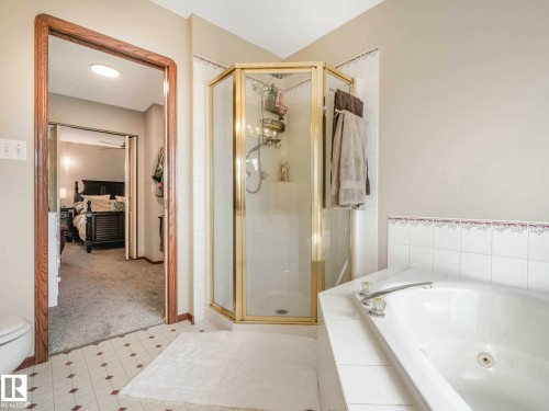 18508 50 Avenue, Edmonton, AB - Indoor Photo Showing Bathroom