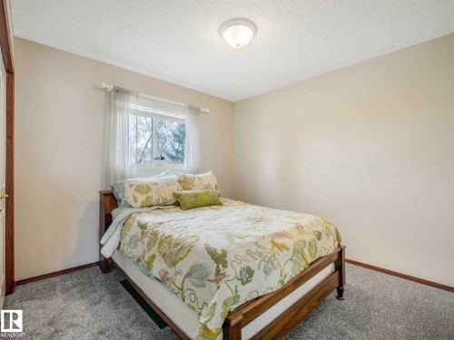 18508 50 Avenue, Edmonton, AB - Indoor Photo Showing Bedroom