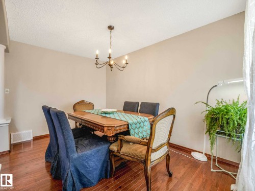 18508 50 Avenue, Edmonton, AB - Indoor Photo Showing Dining Room