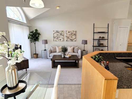 38 920 119 Street, Edmonton, AB - Indoor