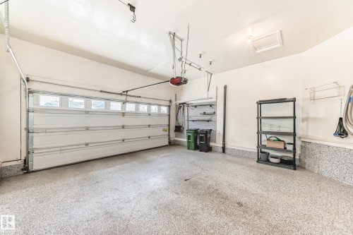 38 920 119 Street, Edmonton, AB - Indoor Photo Showing Garage