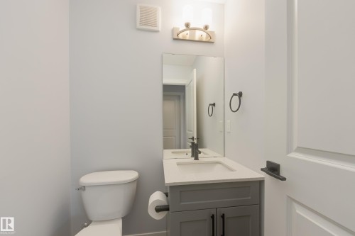 19620 27 Avenue, Edmonton, AB - Indoor Photo Showing Bathroom