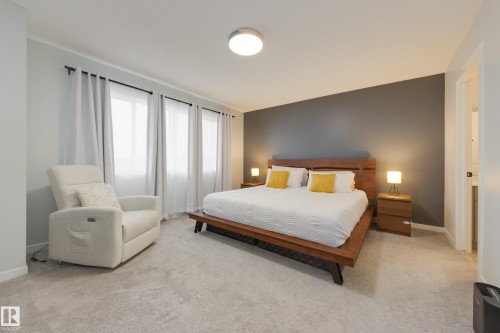 19620 27 Avenue, Edmonton, AB - Indoor Photo Showing Bedroom