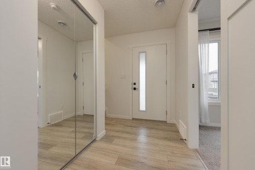 19620 27 Avenue, Edmonton, AB - Indoor Photo Showing Other Room