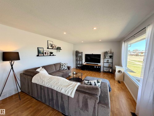 4921 46 Avenue  St. Paul Town, AB T0A 3A3