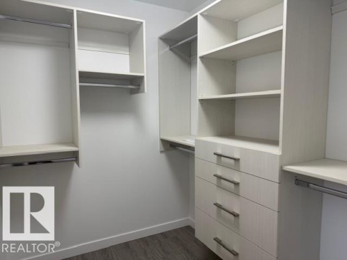 4207 55 Avenue, Lamont, AB - Indoor With Storage