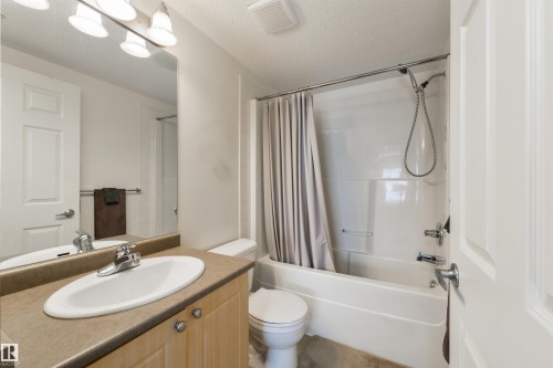 202 622 Mcallister Loop, Edmonton, AB - Indoor Photo Showing Bathroom