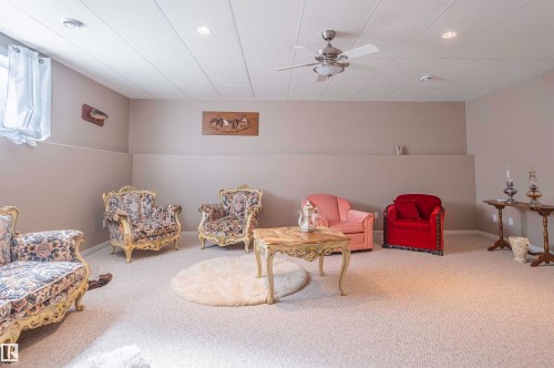 4431 48 Avenue, Clyde, AB - Indoor