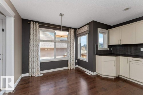 2146 Trumpeter Way, Edmonton, AB - Indoor