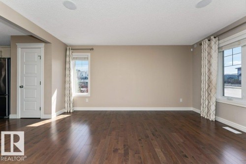 2146 Trumpeter Way, Edmonton, AB - Indoor Photo Showing Other Room