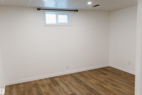 67 Lorraine Crescent, St. Albert, AB - Indoor Photo Showing Other Room