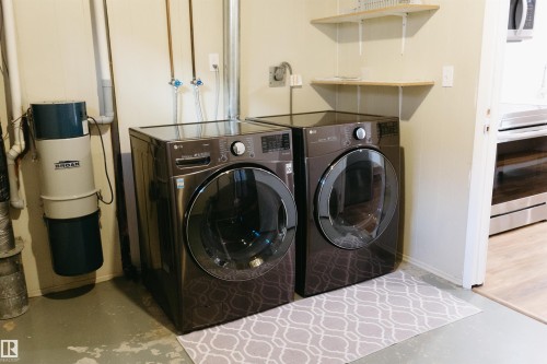 67 Lorraine Crescent, St. Albert, AB - Indoor Photo Showing Laundry Room