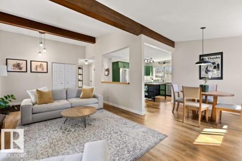 67 Lorraine Crescent, St. Albert, AB - Indoor Photo Showing Living Room