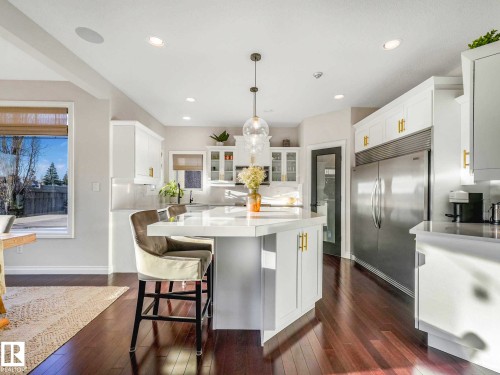 8908 208 Street, Edmonton, AB - Indoor