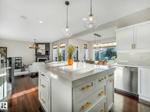 8908 208 Street, Edmonton, AB - Indoor Photo Showing Kitchen With Upgraded Kitchen