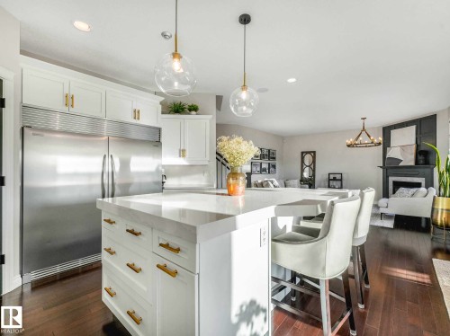 8908 208 Street, Edmonton, AB - Indoor