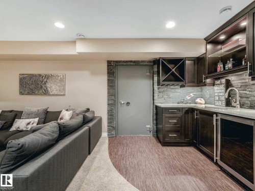 8908 208 Street, Edmonton, AB - Indoor